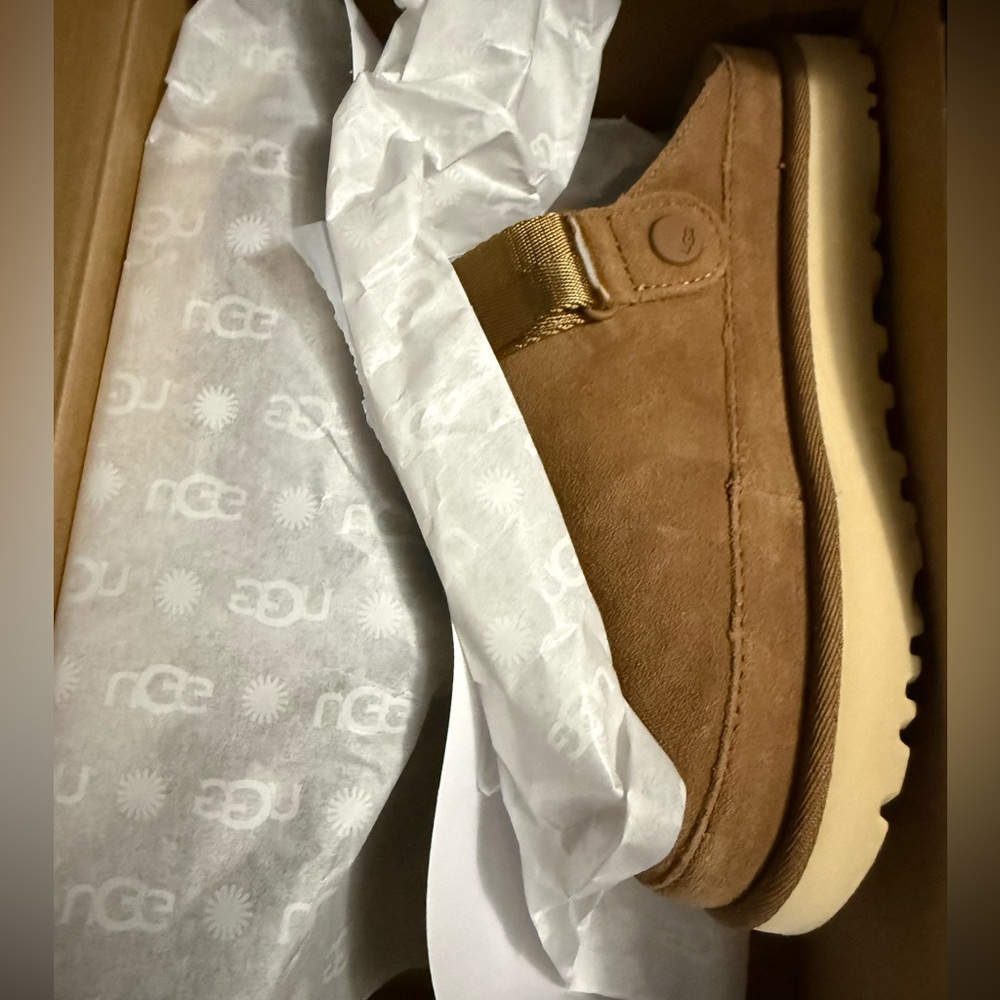 UGG Tasman Slingback Clog in Chestnut Suede with Cream Sole - Picture 6 of 8